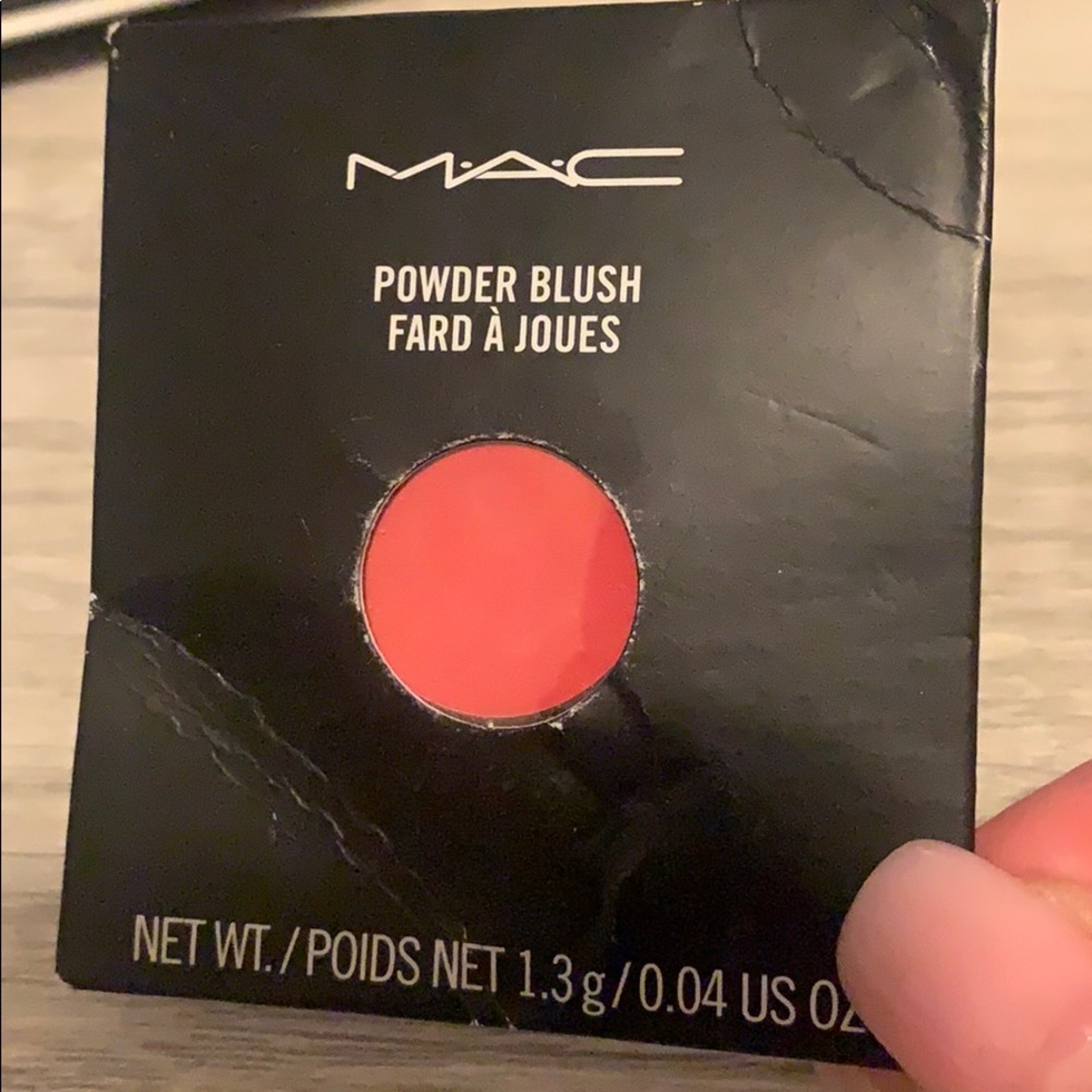 MAC powder blush